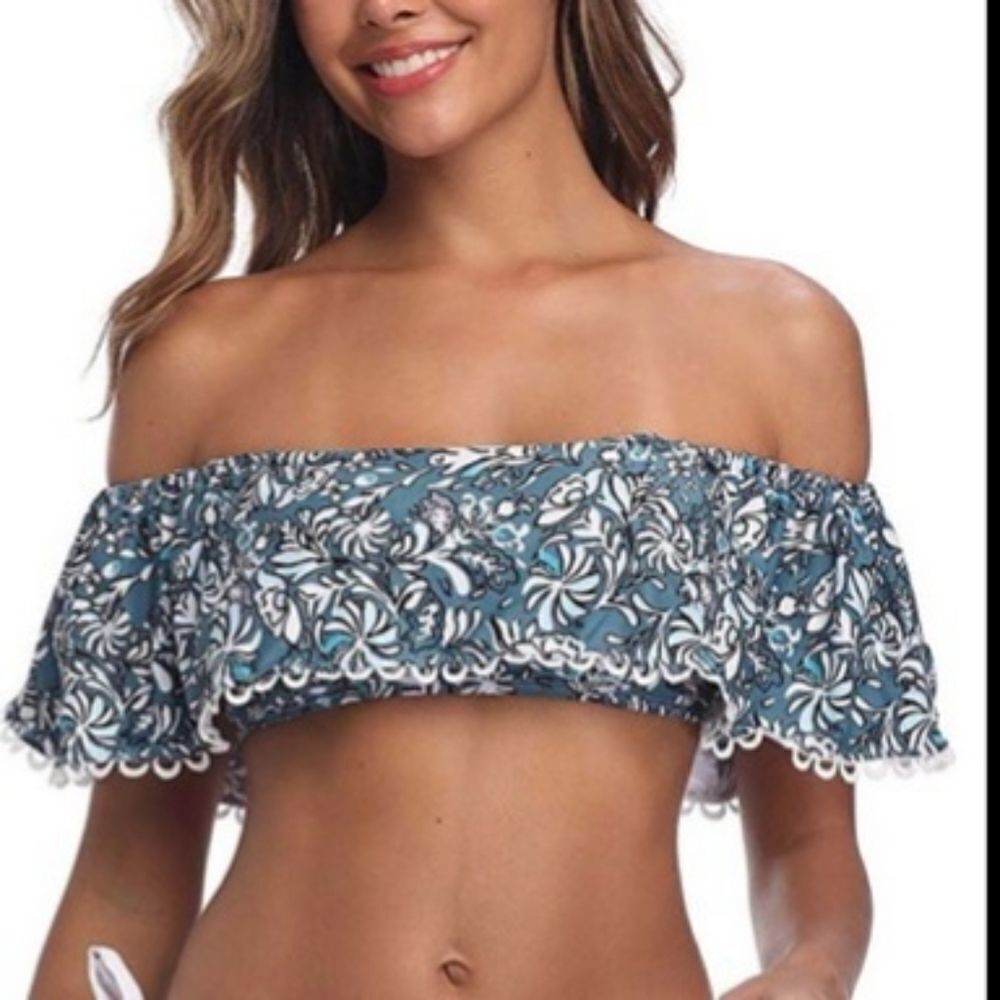 Bikini top swimsuit shoulder ruffle flattering M